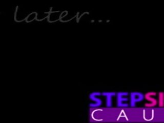 Stepsiblingscaught- خطوة الأخوات ممزق اليوغا بنطال s8:e5