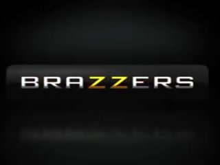 Brazzers - mami trebuie balcoane - clueless sperma lessons scenă